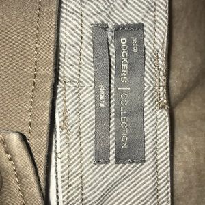 Woman’s size 16 petite Khakis pants BRAND NEW